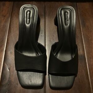 NWT Open Edit Black Jaydin Slide Sandal Size 7M